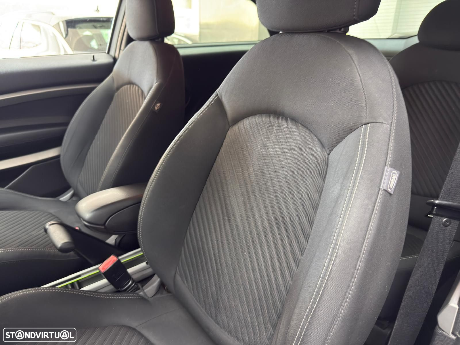 MINI Paceman Cooper D - 44