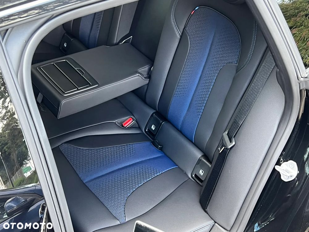 BMW Seria 2 218i M Sport - 16