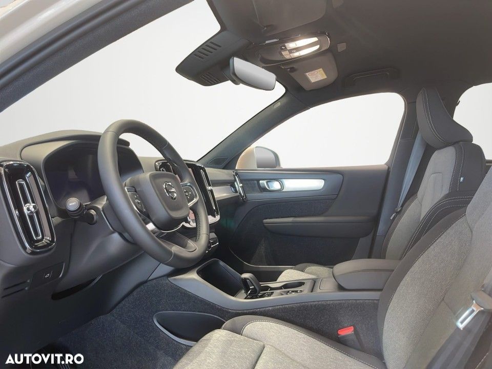 Volvo XC 40 B3 AT FWD MHEV Core - 9