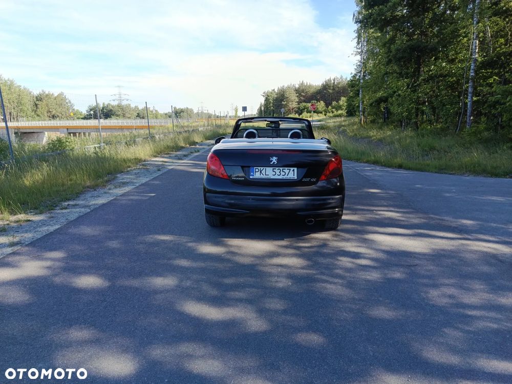 Peugeot 207 CC - 14