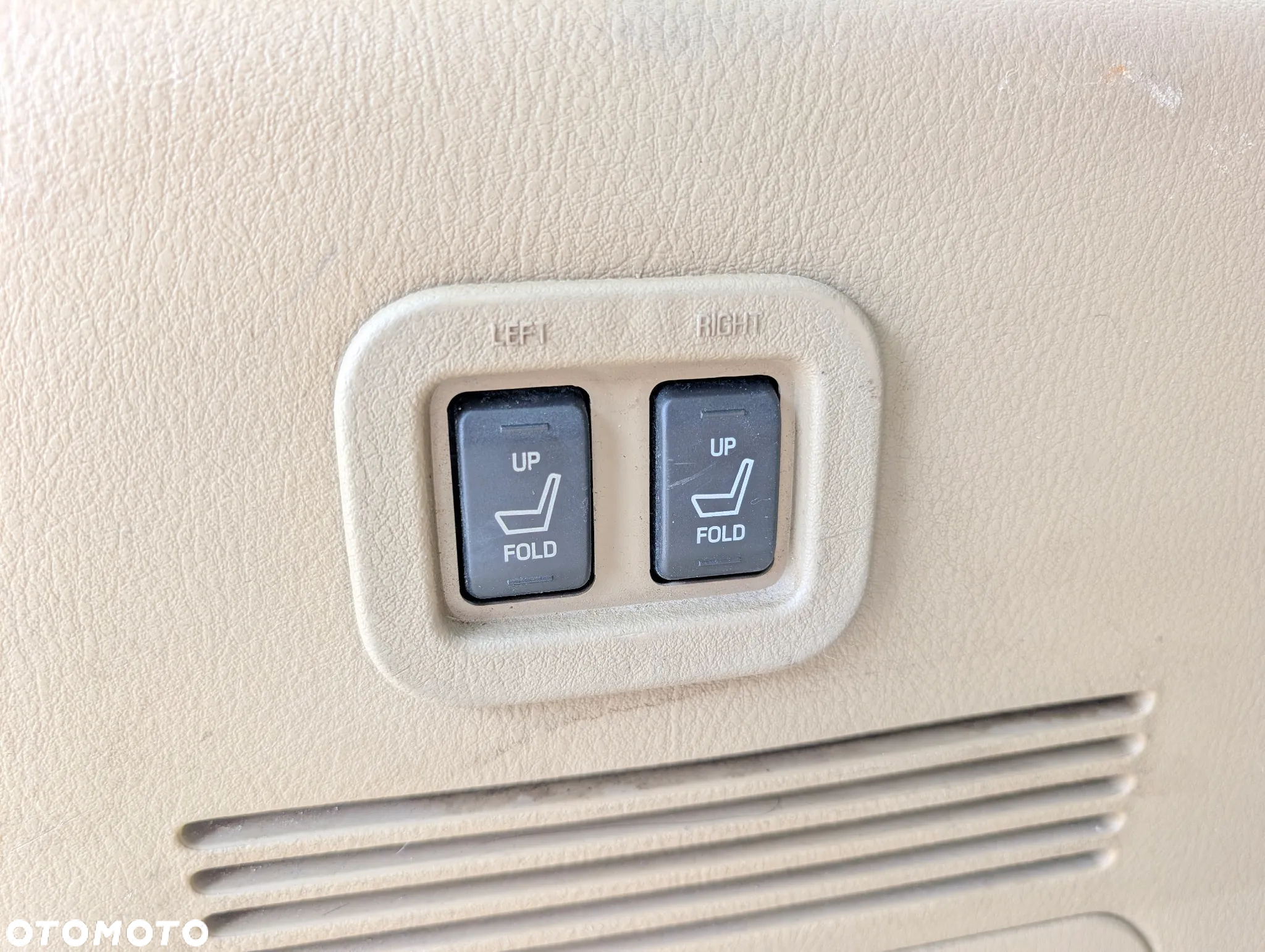 Mercury Mountaineer - 28