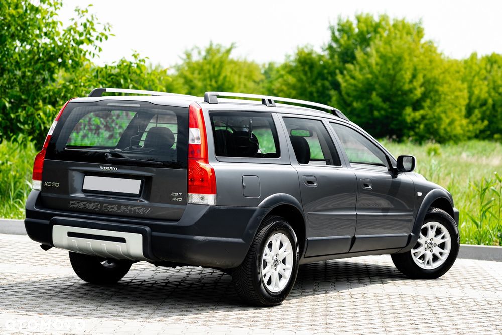 Volvo XC 70 AWD - 13