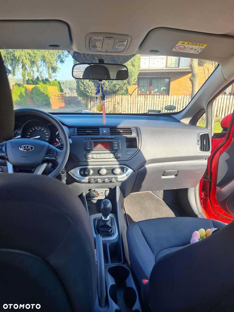 Kia Rio - 5