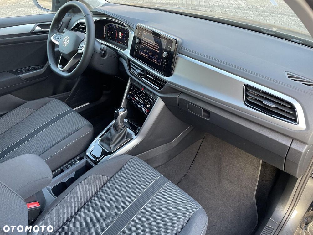 Volkswagen T-Roc - 15