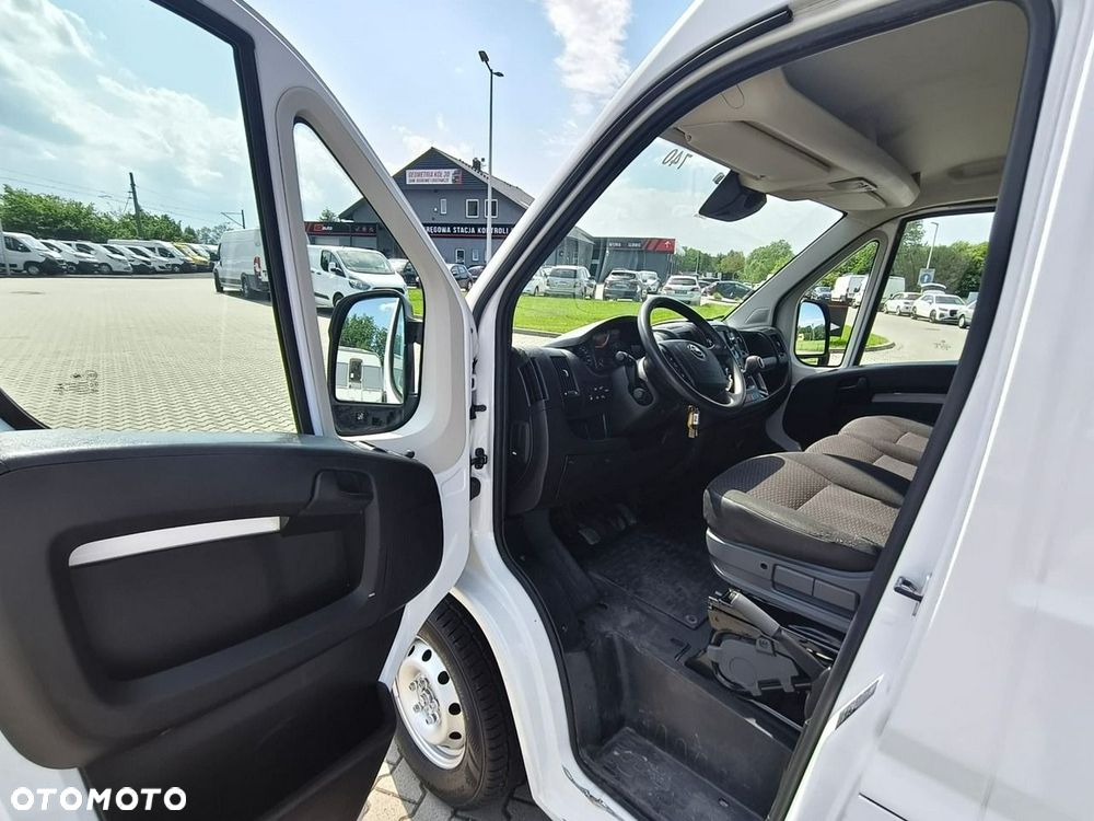 Opel Movano - 12