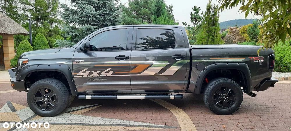 Toyota Tundra - 6