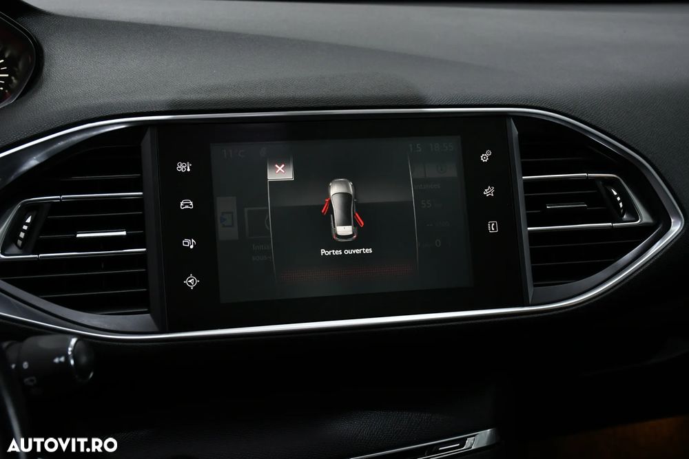 Peugeot 308 1.2 e-THP STT Allure - 17