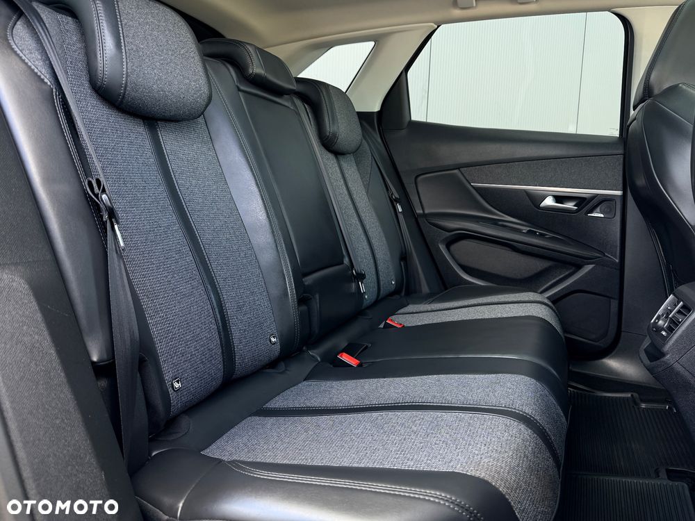 Peugeot 3008 BlueHDi 150 Stop & Start Allure - 27