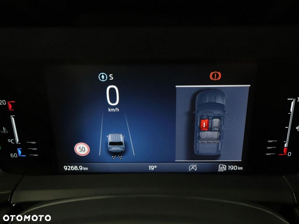 Ford Tourneo Courier 1.0 EcoBoost Titanium - 23