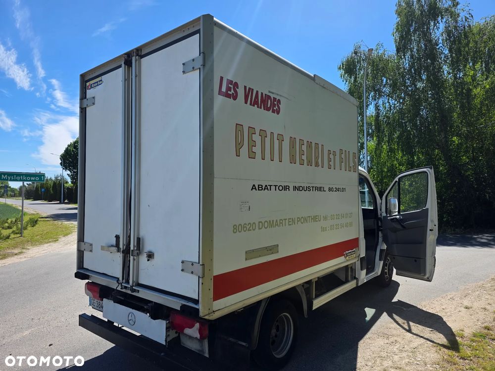 Mercedes-Benz Sprinter - 20