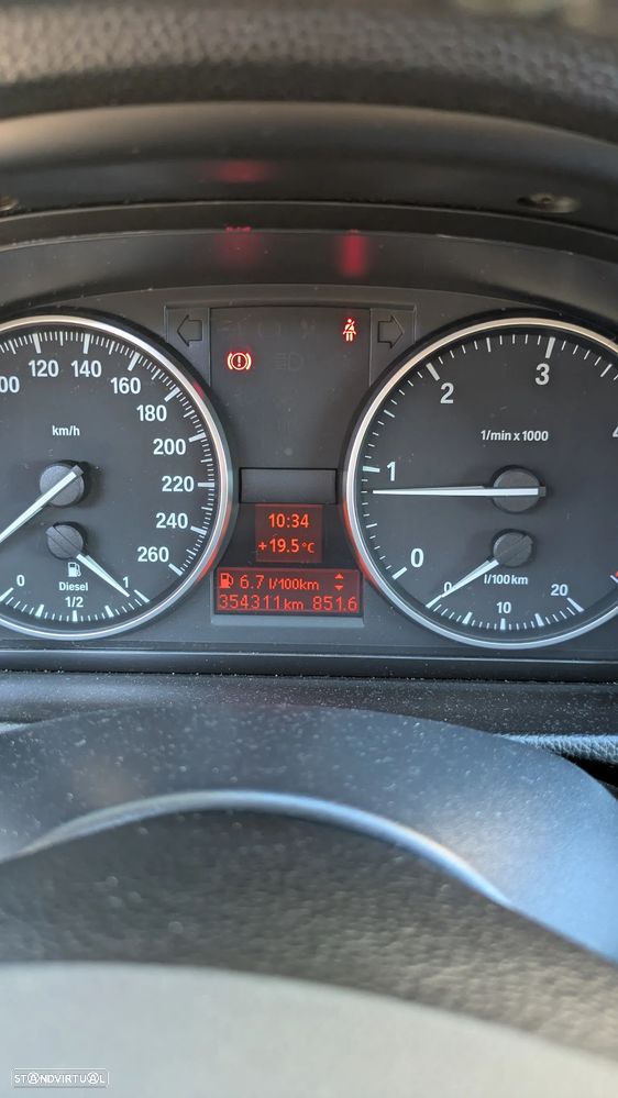 BMW 318 d - 4