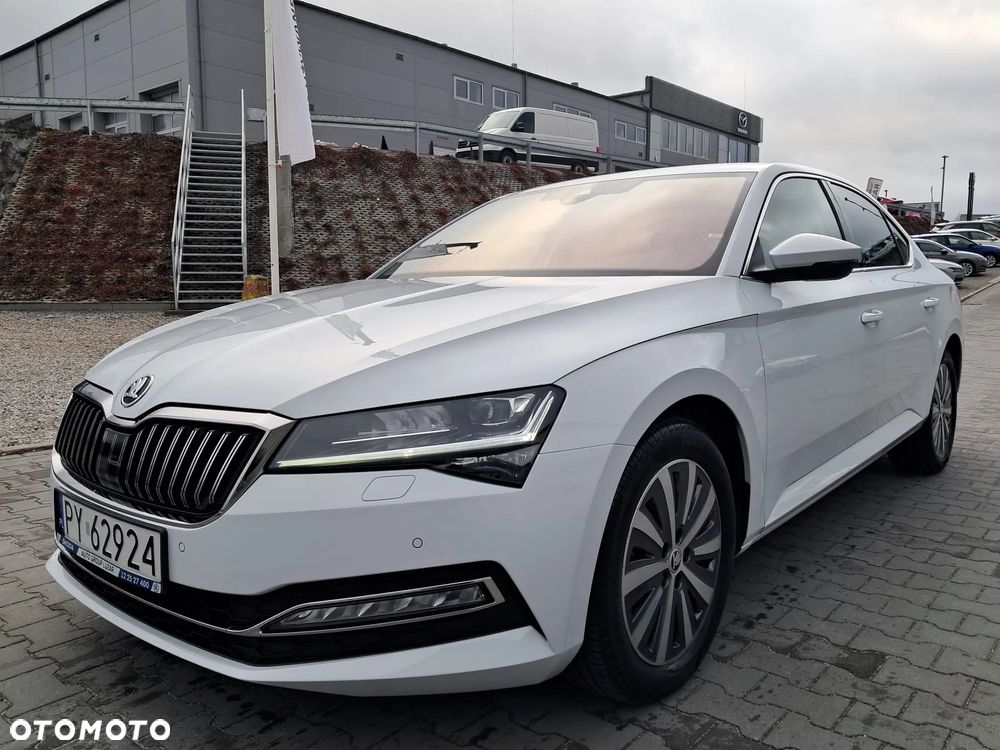 Skoda Superb 2.0 TSI Style DSG - 33