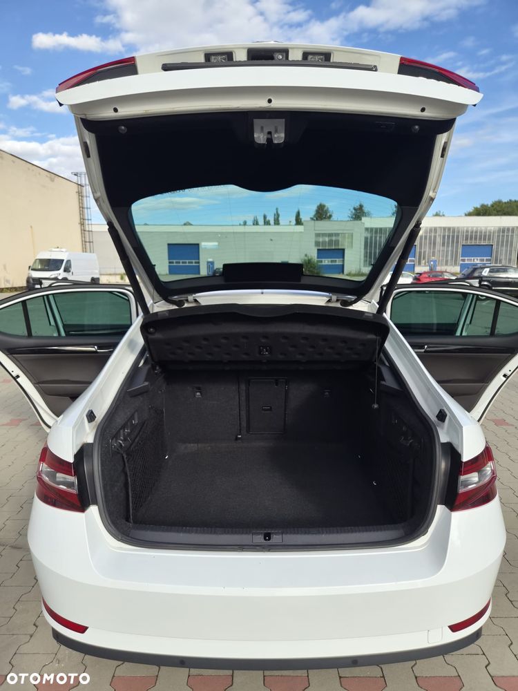 Skoda Superb 2.0 TDI L&K - 12