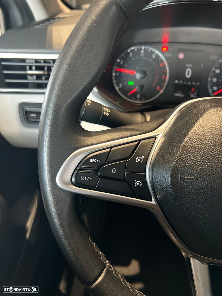 Renault Clio - 18