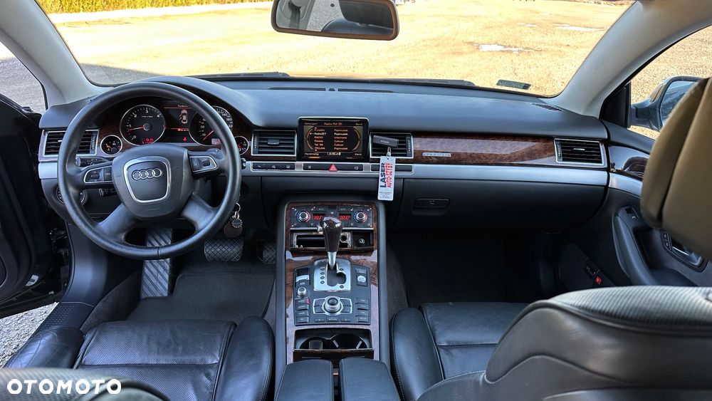 Audi A8 - 6