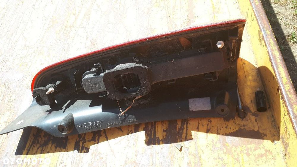 Lampa tylna lewa Renault Espace IV 4 !! LIFT - 2