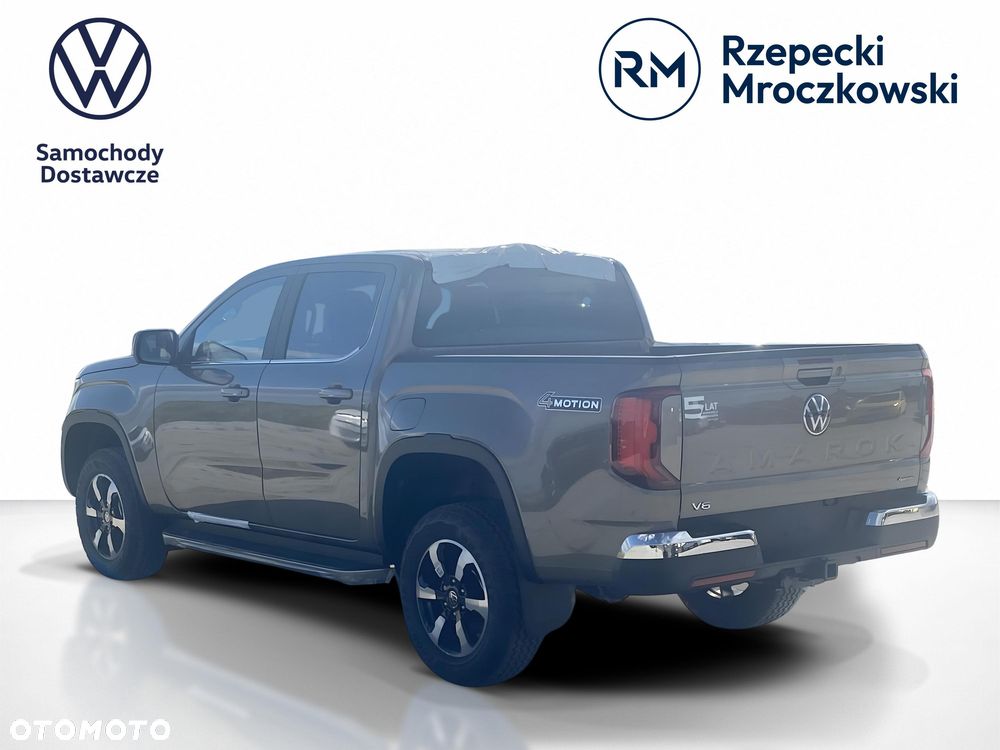 Volkswagen Amarok - 8