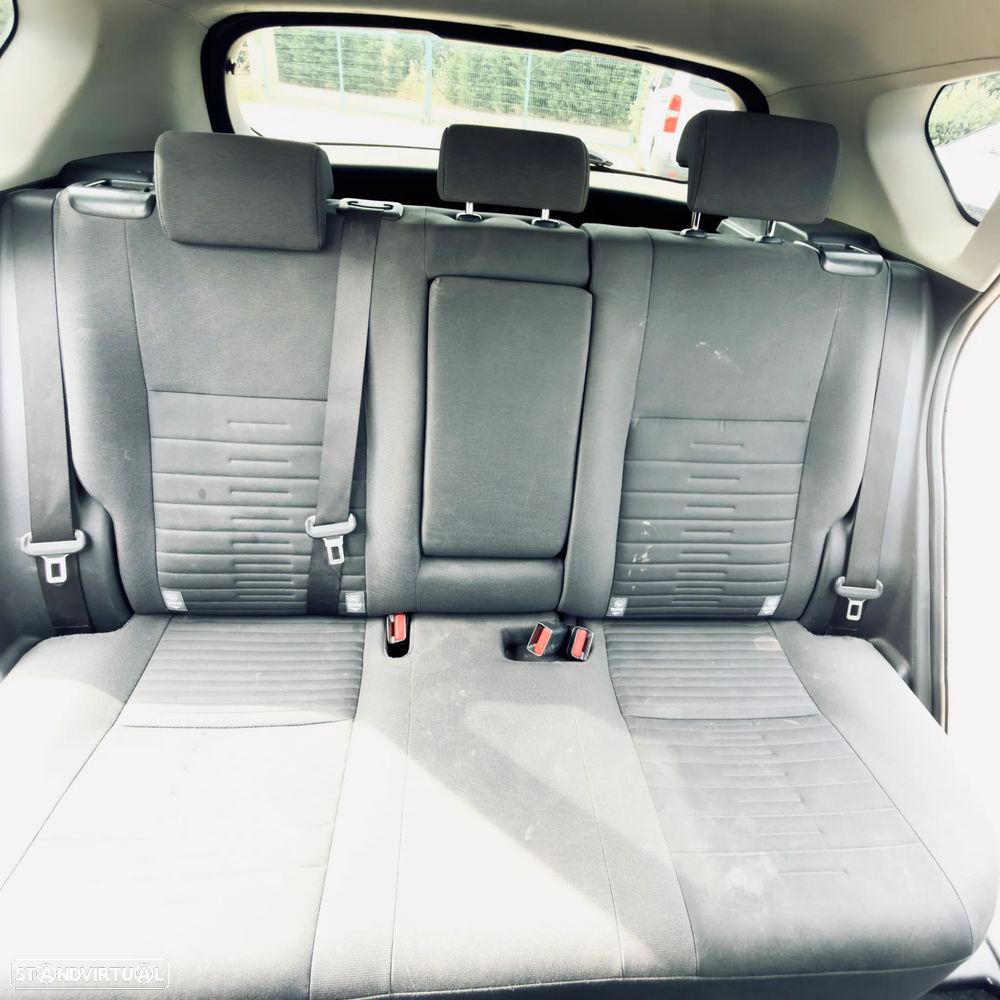 Toyota Auris 1.4 D-4D Com. +P.Sport+Navi - 8