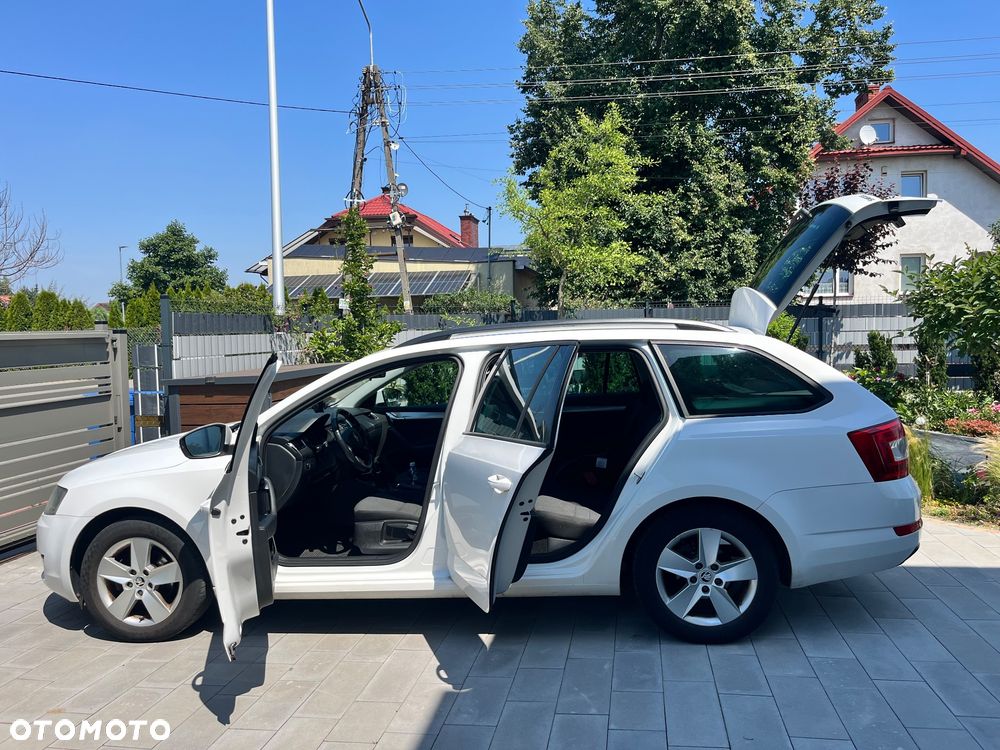 Skoda Octavia 1.6 TDI Elegance DSG - 7