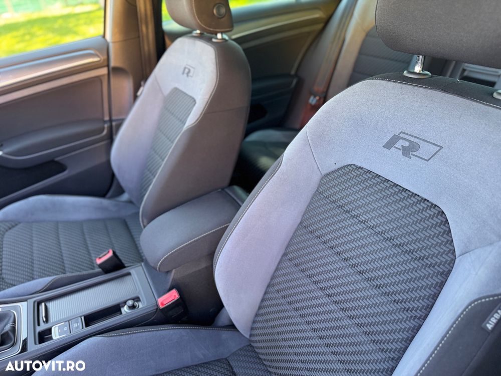Volkswagen Golf 1.5 TSI OPF R-Line - 15