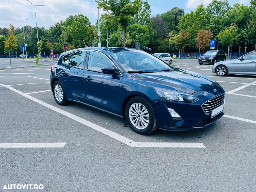 Ford Focus - 1