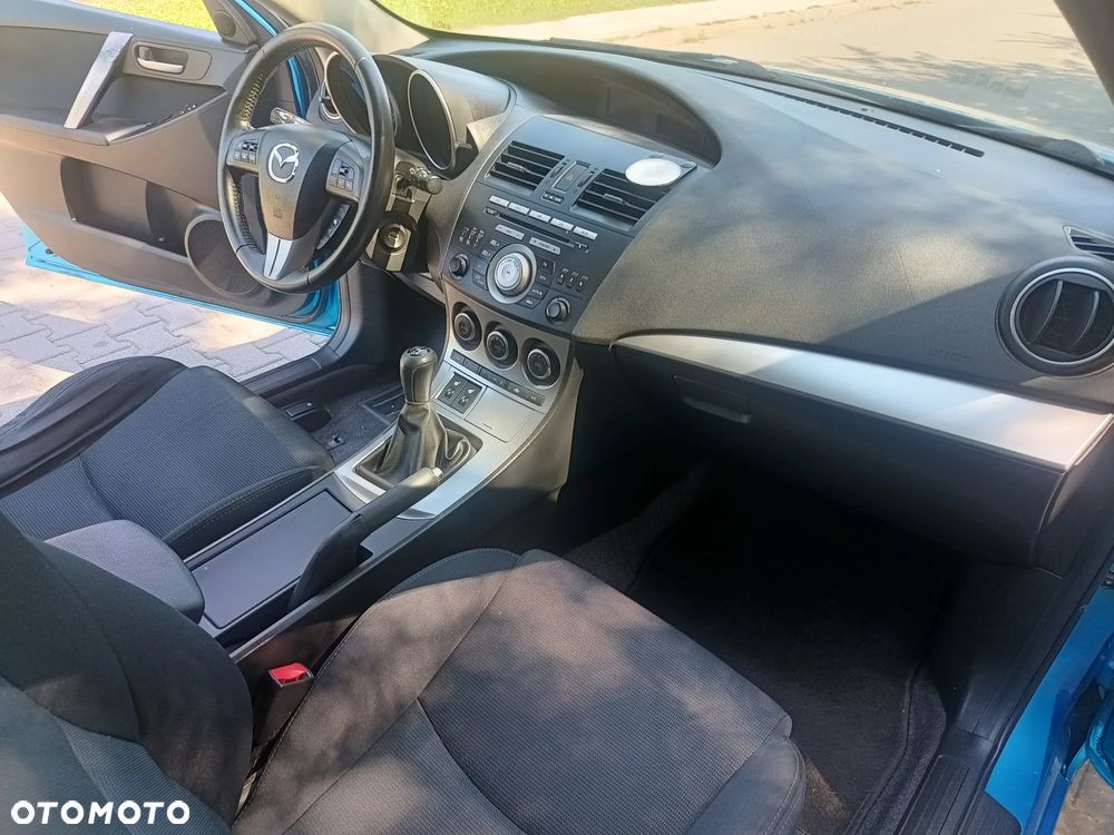 Mazda 3 - 15