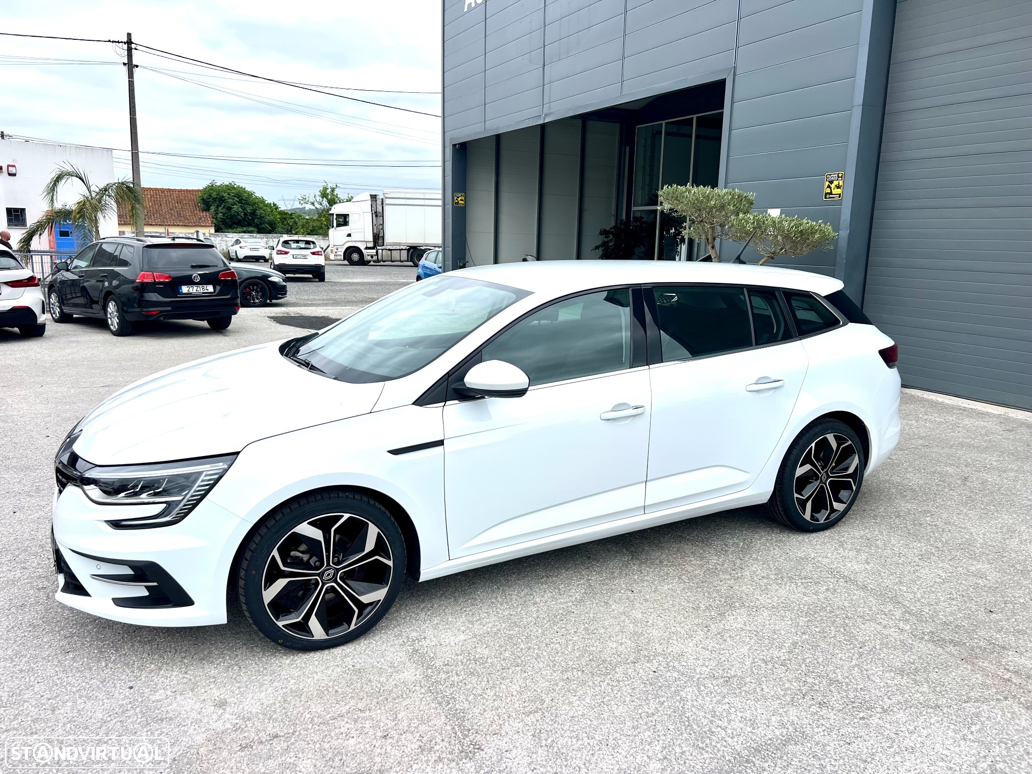 Renault Mégane Sport Tourer 1.5 Blue dCi Intens - 4