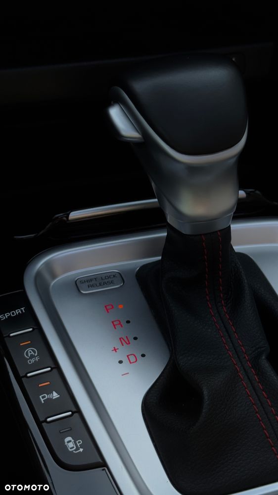 Kia ProCeed - 13