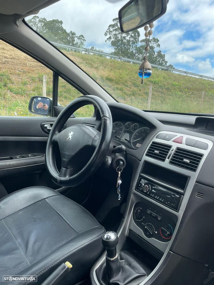 Peugeot 307 1.4 HDi XR - 4