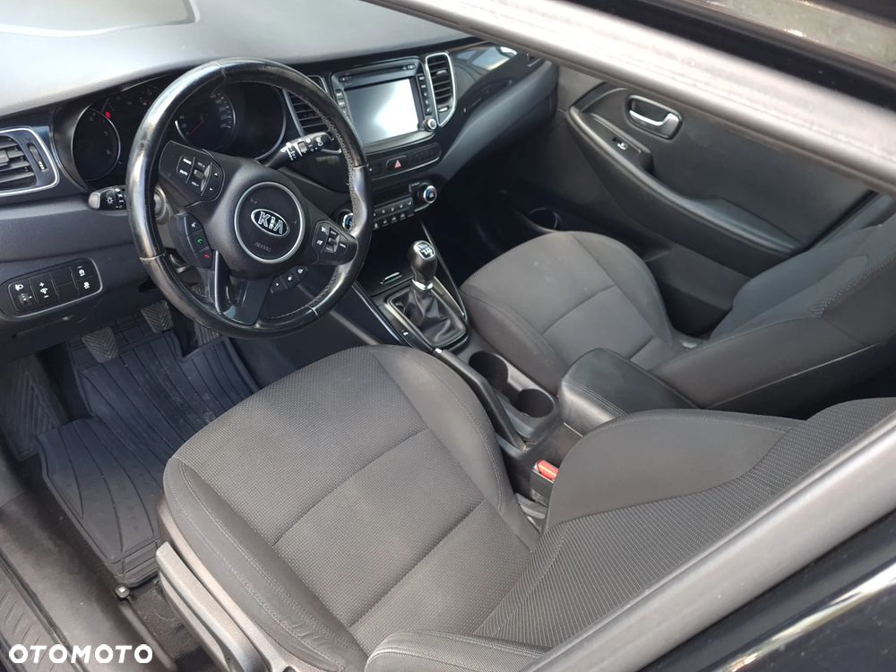 Kia Carens 1.7 CRDi Spirit - 15