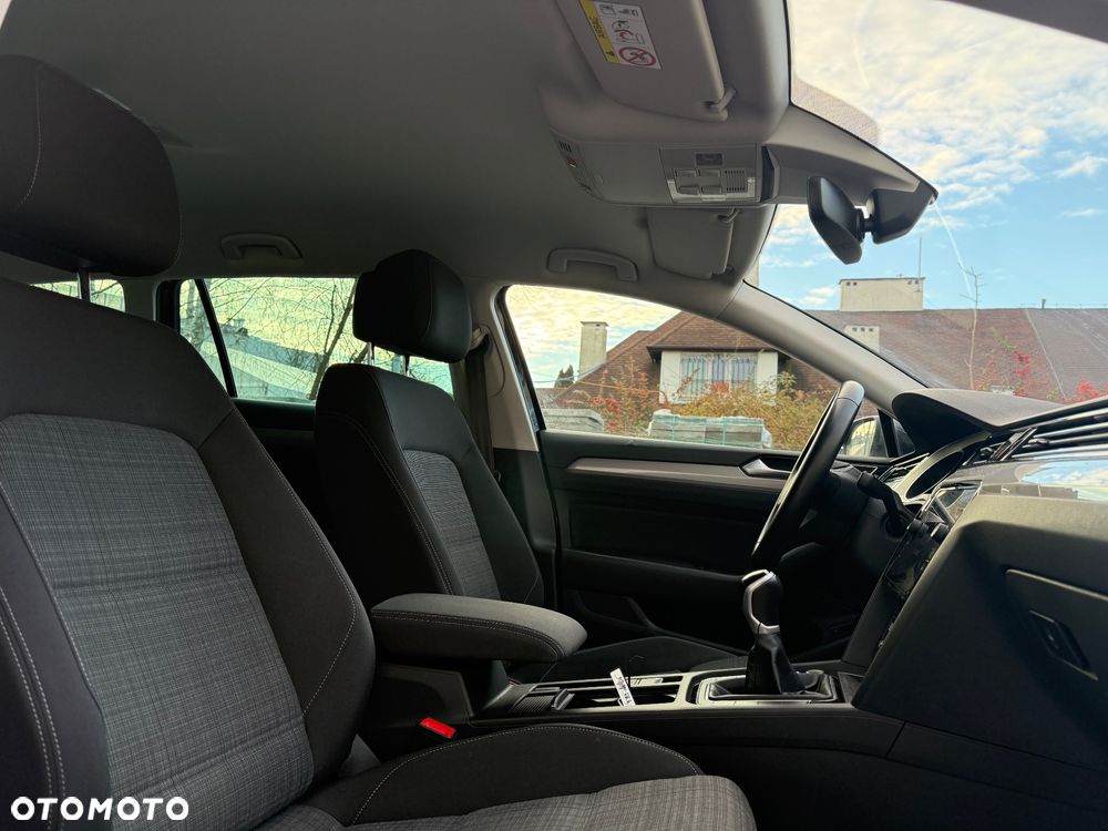 Volkswagen Passat 2.0 TDI EVO Business - 11