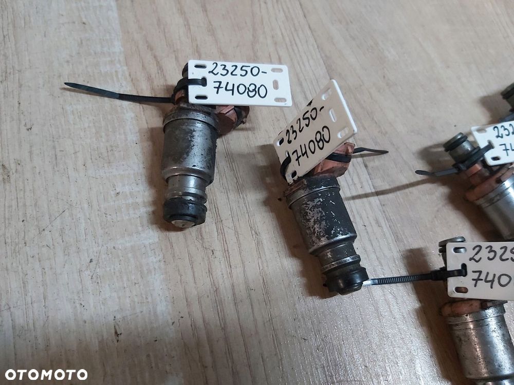 TOYOTA CELICA V 2,0 Wtrysk paliwa 3s-ge 23250-74080 MR2 Land Cruiser - 2