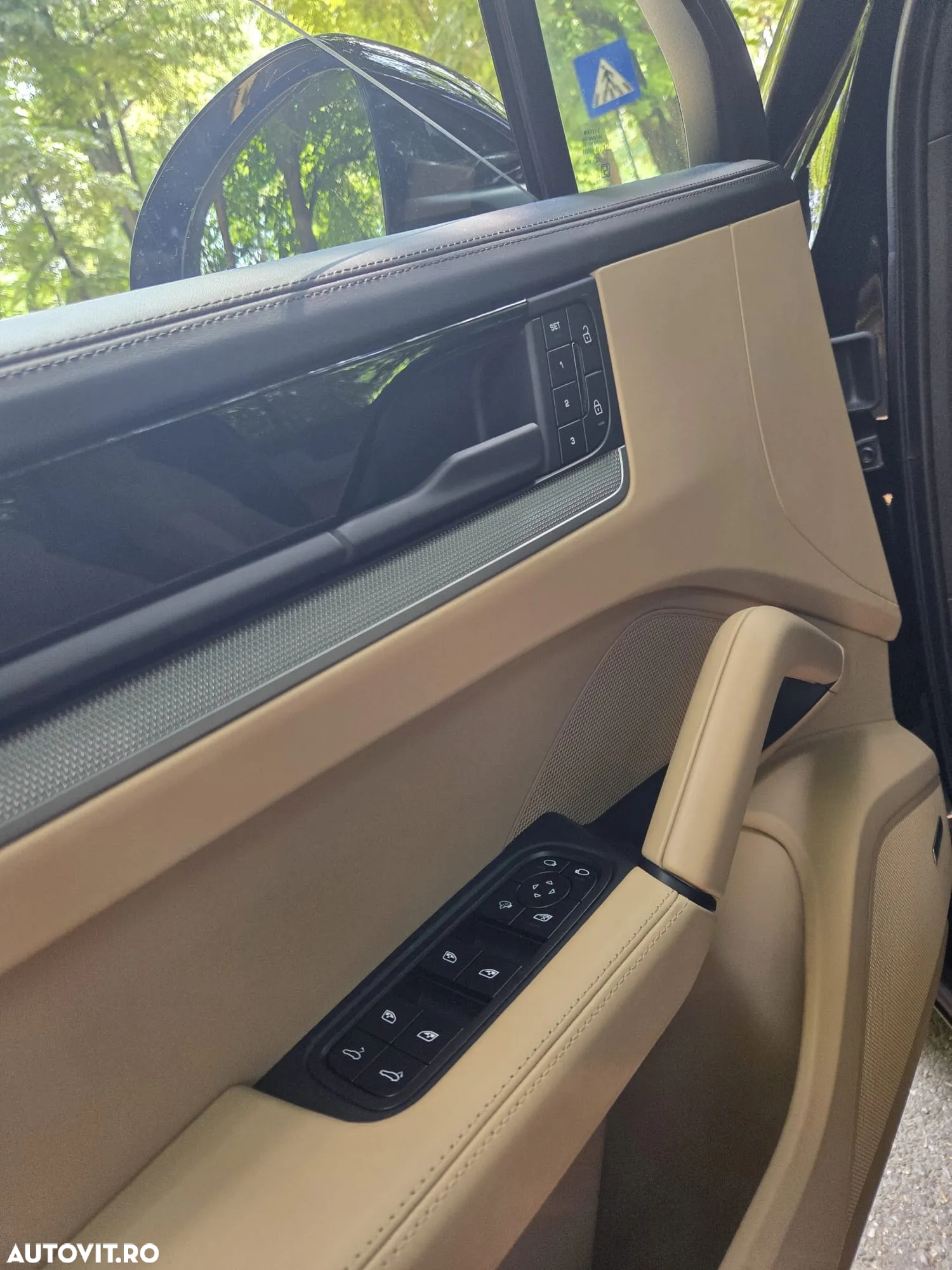 Porsche Cayenne Coupe Standard - 22