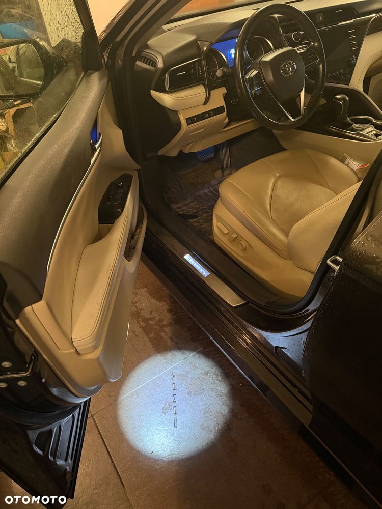 Toyota Camry 2.5 Hybrid Prestige CVT - 10