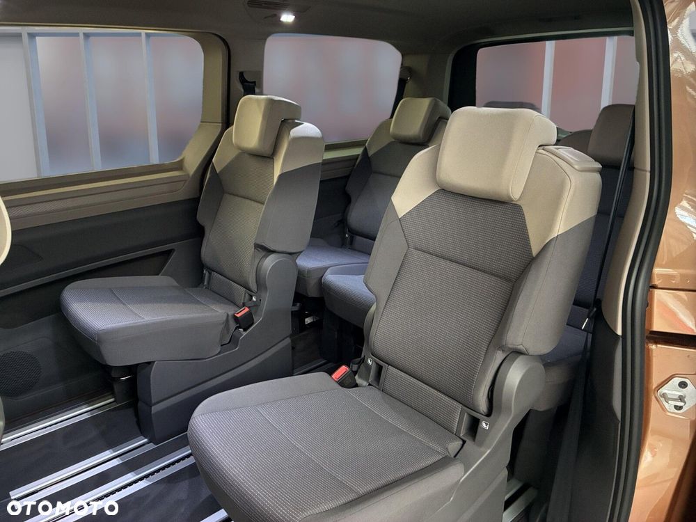 Volkswagen Multivan - 15