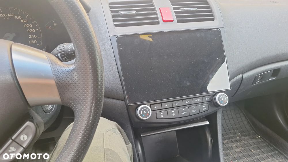Honda Accord 2.0 Comfort - 6