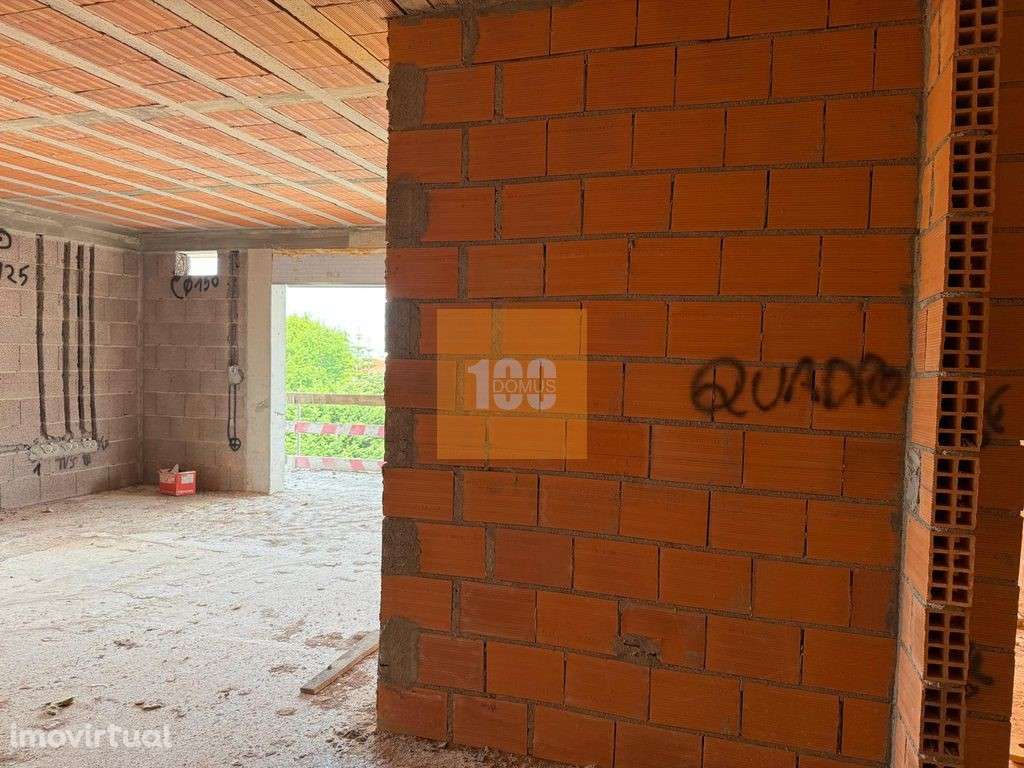 T2 com varanda e garagem - Green Stone - Grande imagem: 2/19