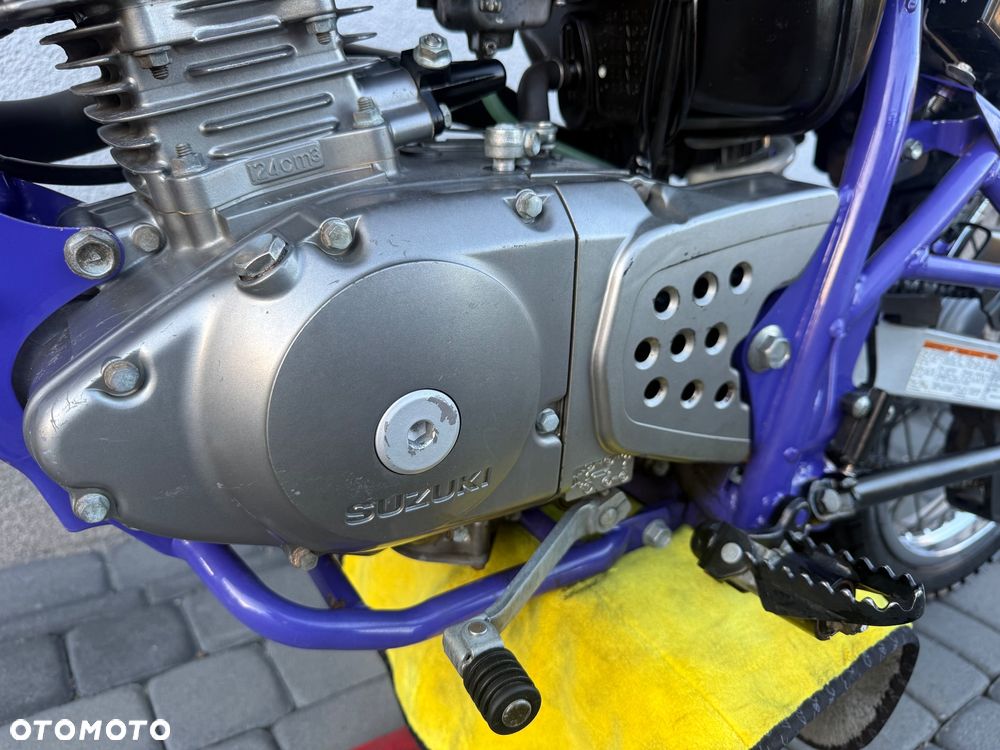 Suzuki DR - 26