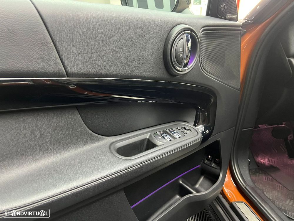 MINI Countryman Cooper SE ALL4 Auto - 35