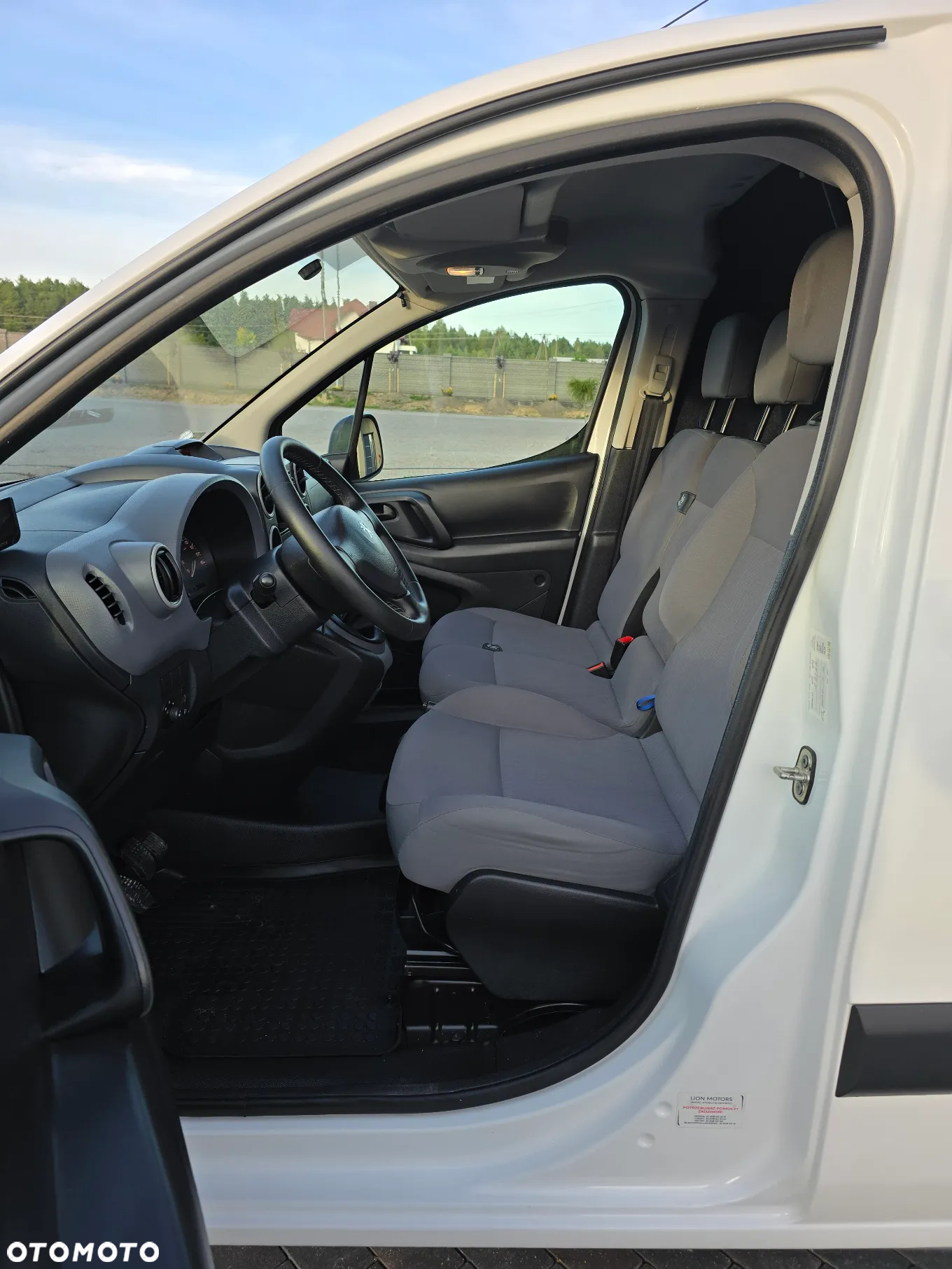 Peugeot PARTNER L1 1.6 HDI 90KM KLIMA LEKTRYKA SALON PL - 28