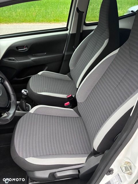 Toyota Aygo x-play club - 15