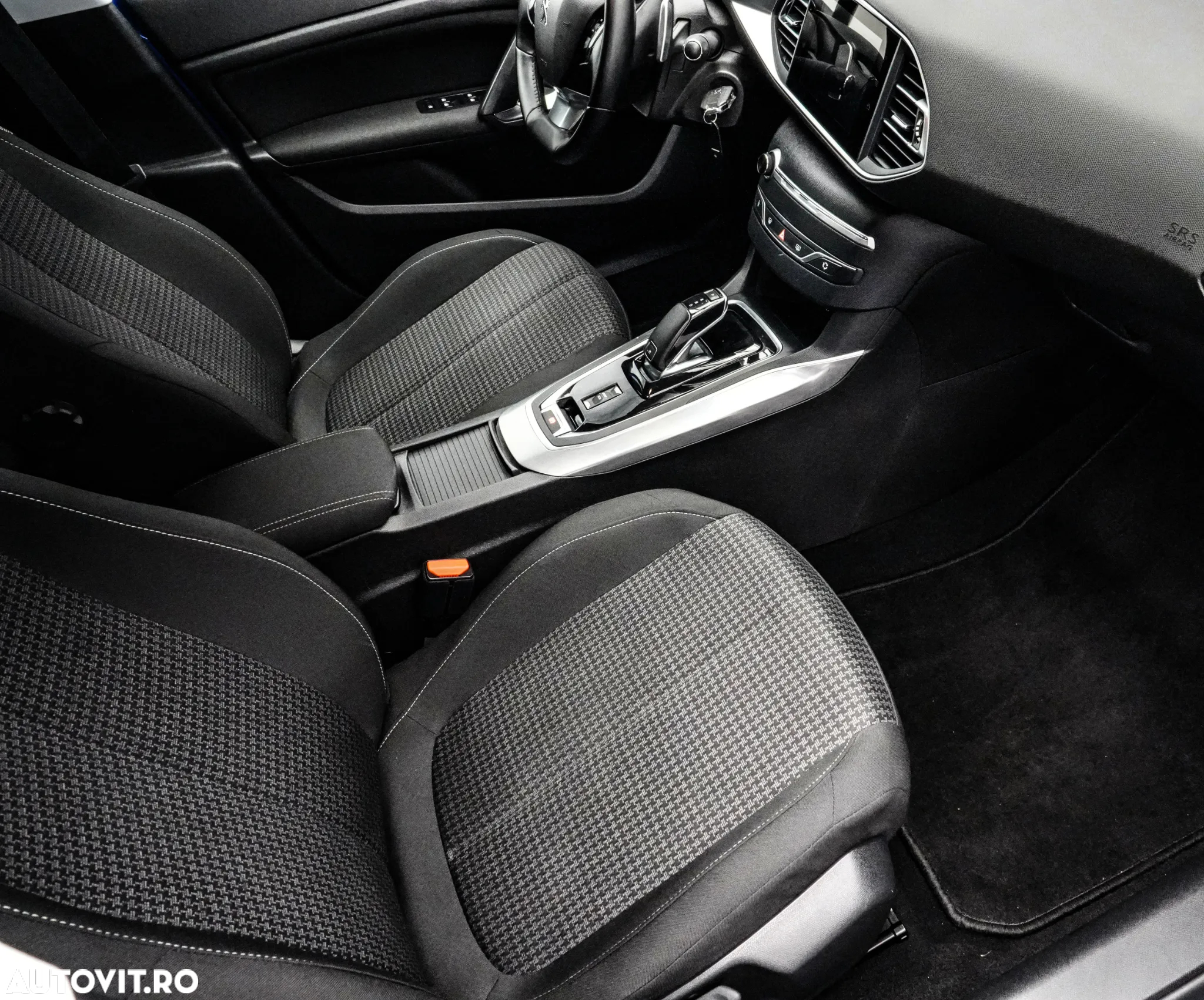 Peugeot 308 SW 1.5L BlueHDI EAT8 Allure Pack - 13