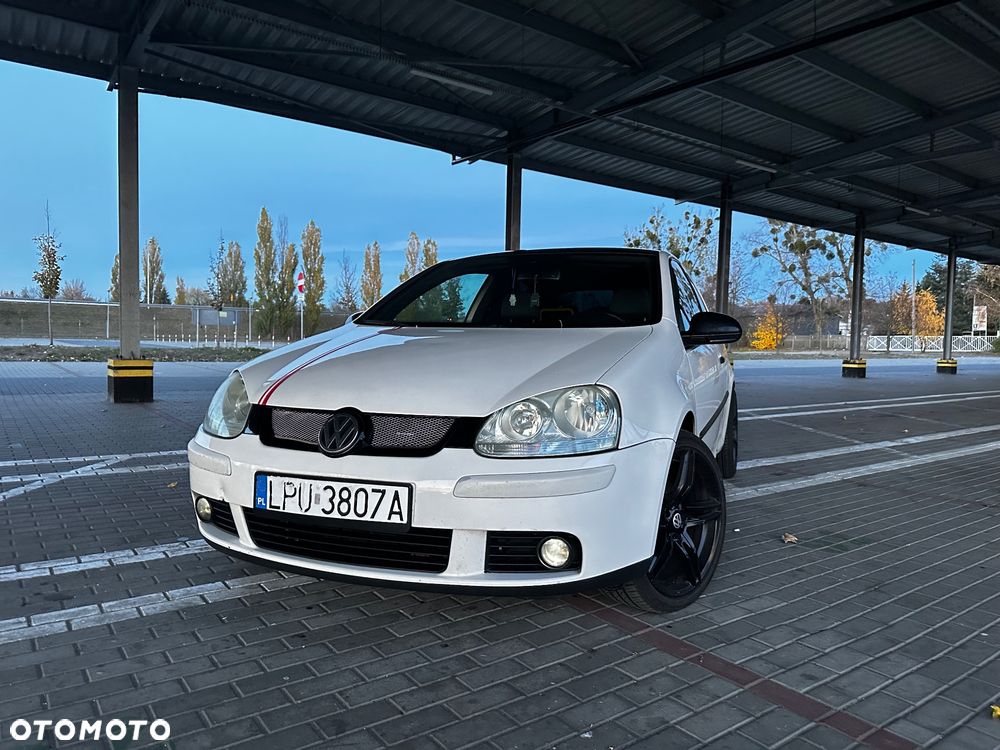 Volkswagen Golf 2.0 TDI Trendline DSG - 1