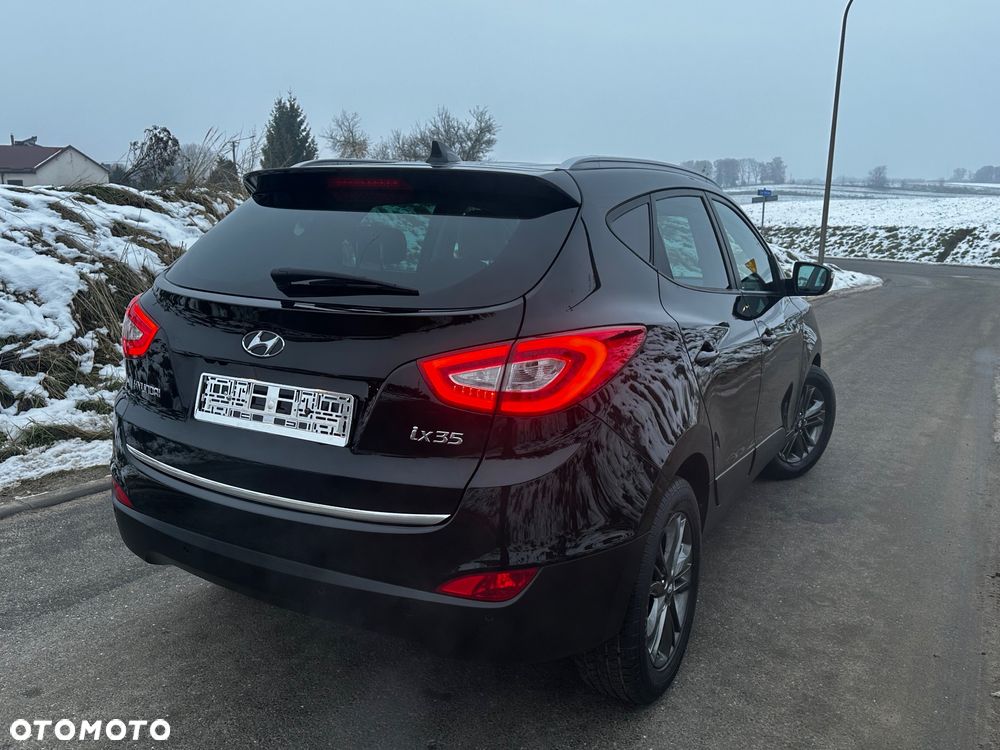 Hyundai ix35 1.6 2WD Fifa World Cup Edition - 11