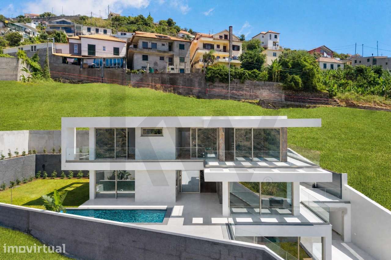 Sunset Villa – Moradia T4 com piscina e vista mar | Ribeira Brava - Grande imagem: 3/46