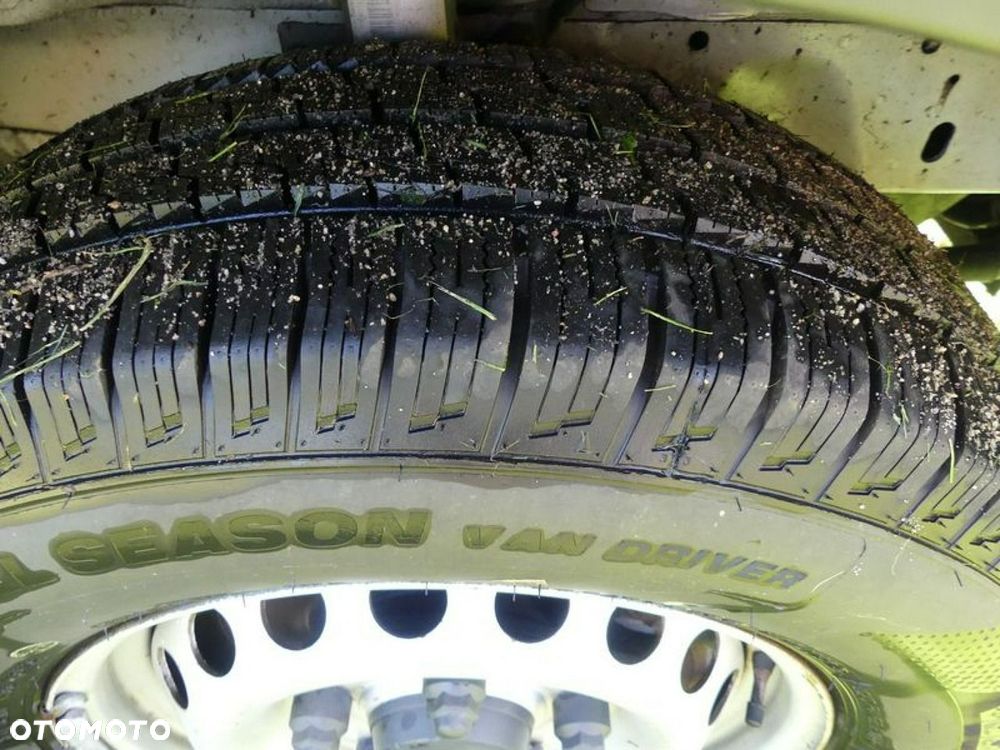 Ford Transit - 25