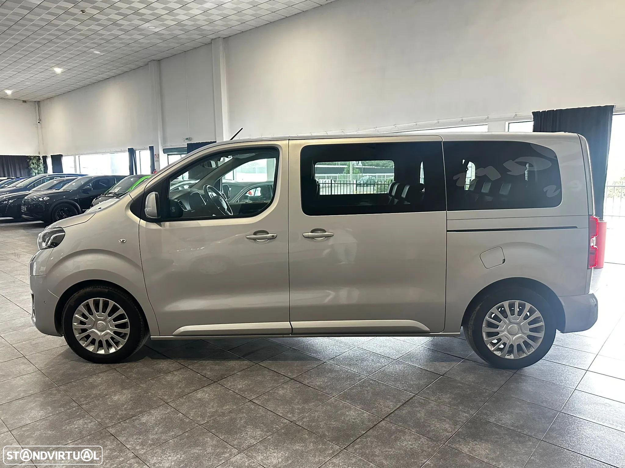 Toyota Proace 2,0-l-D-4D L1 (8L) Verso Team Deutschland - 9