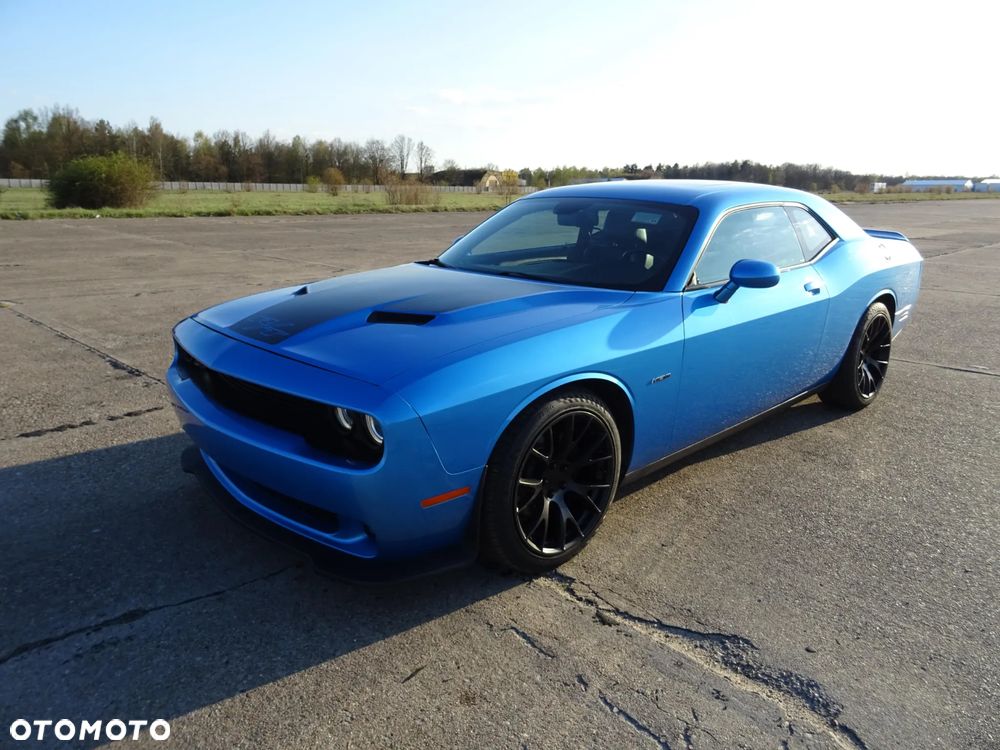 Dodge Challenger - 14
