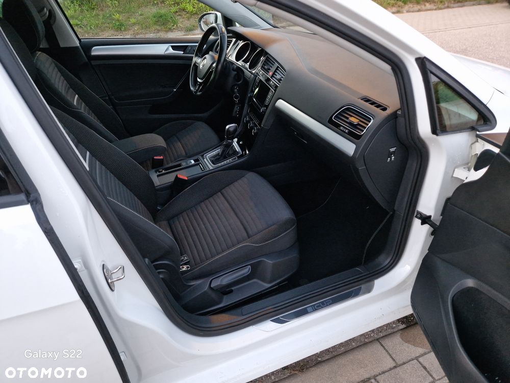 Volkswagen Golf - 17