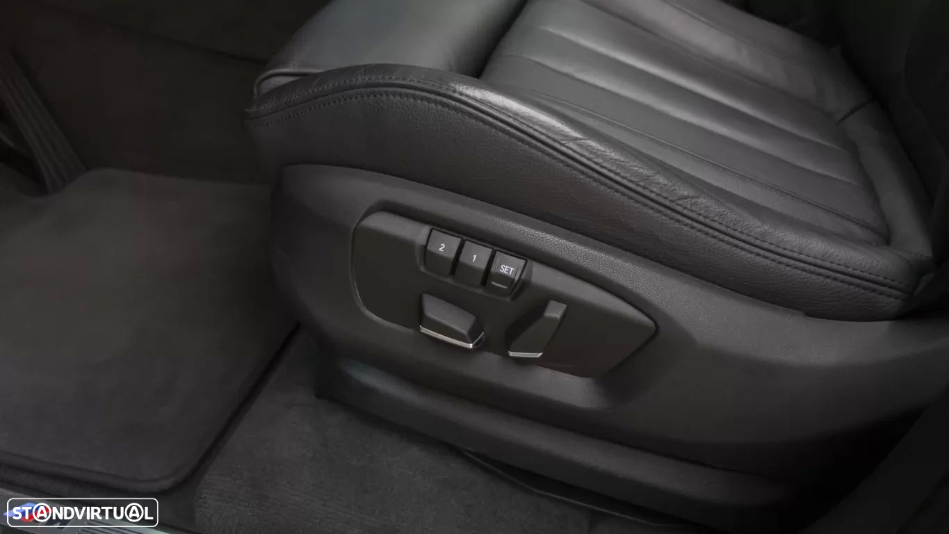 BMW X5 25 d sDrive Pack M - 22